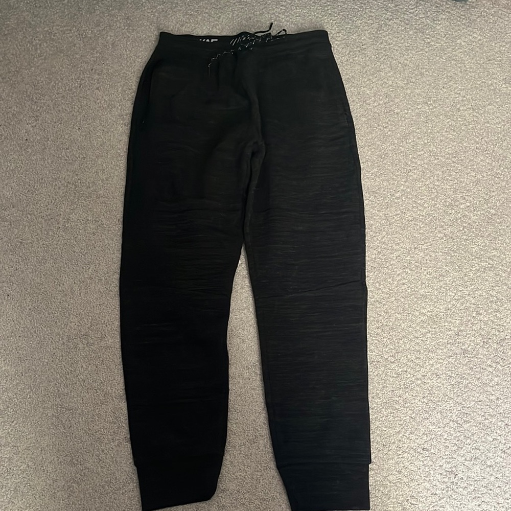 Mens american eagle black joggers, size medium!